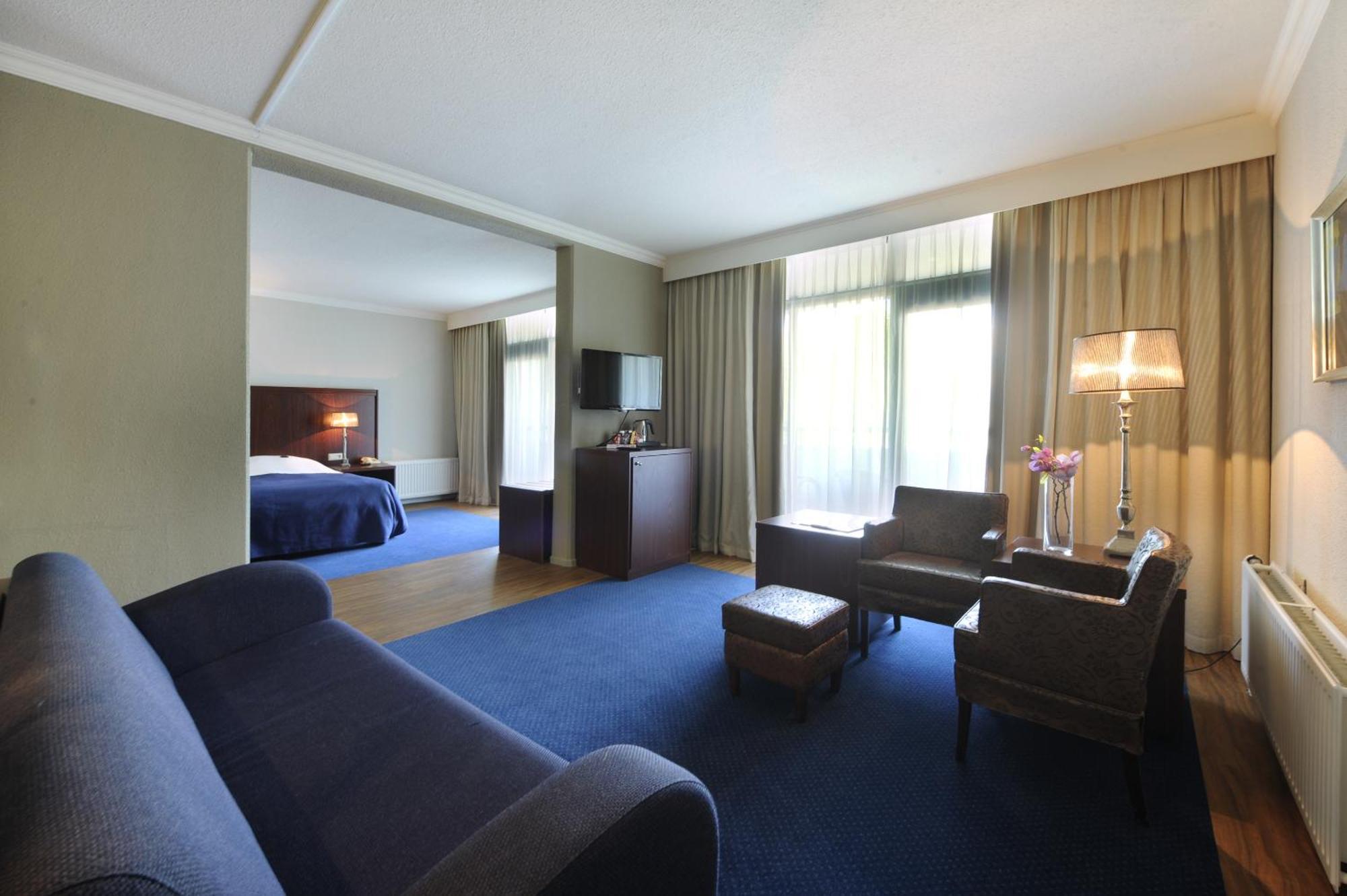 Van Der Valk Theaterhotel آلميلو الغرفة الصورة