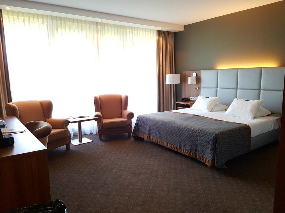 Van Der Valk Theaterhotel آلميلو المظهر الخارجي الصورة